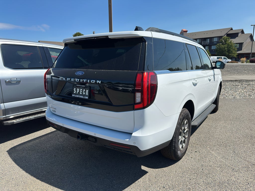 2025 Ford Expedition — detail view