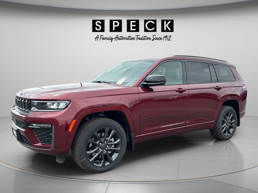 2026 Jeep Grand Cherokee GRAND CHEROKEE L LIMITED RESERVE 4X4 in Velvet Red Pearl-Coat Exterior Paint — front three-quarter view