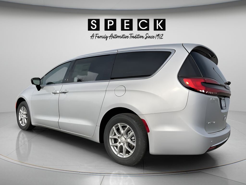 2026 Chrysler Pacifica — rear three-quarter view