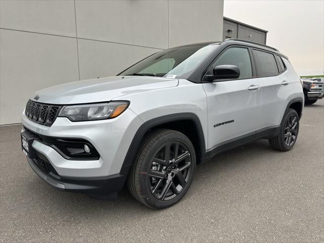 2026 Jeep Compass COMPASS LIMITED ALTITUDE 4X4 in Silver Zynith Metallic Clear-Coat Exterior Paint — front three-quarter view