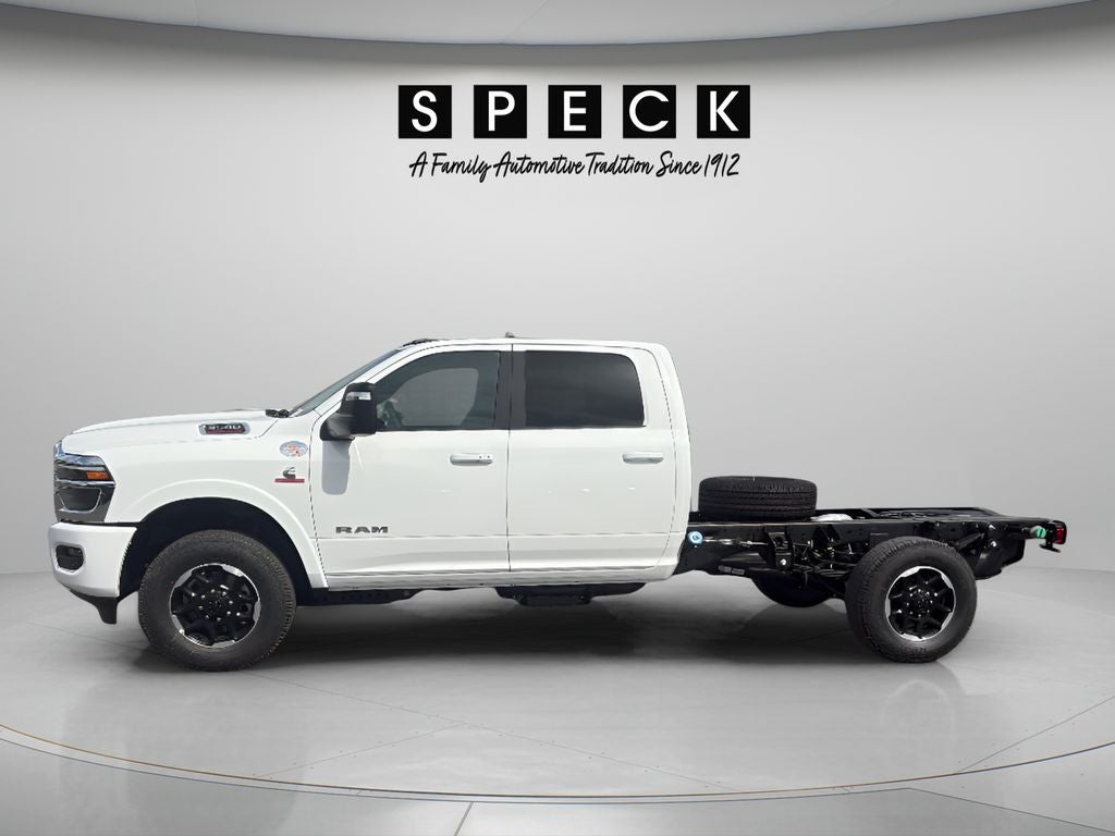 2026 RAM Ram 3500 Chassis Cab RAM 3500 BIG HORN CREW CAB CHASSIS 4X4 60' CA in Bright White Clear-Coat Exterior Paint — front...